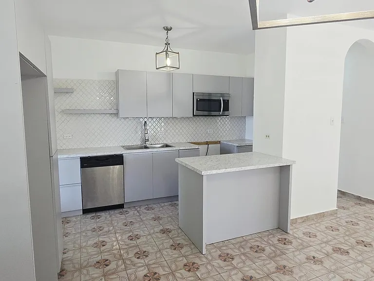 Carr #2 Urb. Villa Avelina — Photo 11