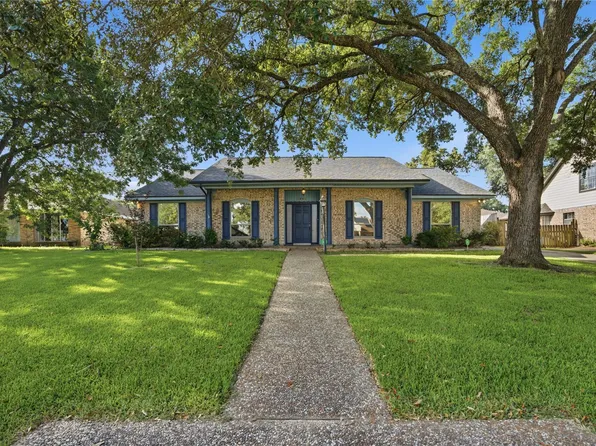 1909 Rampart St, League City, TX 77573