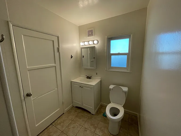 4285 1/2 Mobley Ave — Photo 26