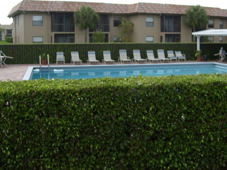 Casa Nueva Condominiums