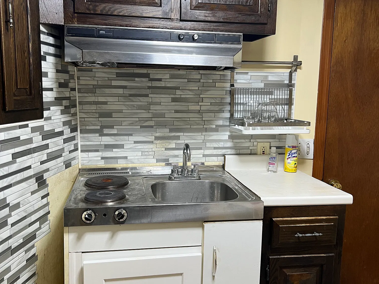 1 bed, 450 sqft, $1,400 — Photo 2