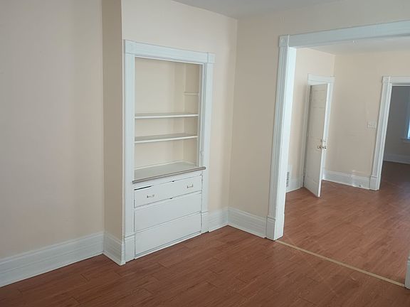 5th image of 1921 N 36th St #1923