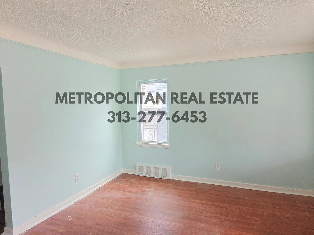 3 bed, 1136 sqft, $1,375 — Photo 3