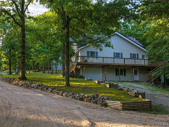 4th image of 230 Wagonwheel Dr
