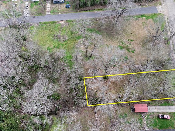 2nd image of 3809 Lincoln Rd