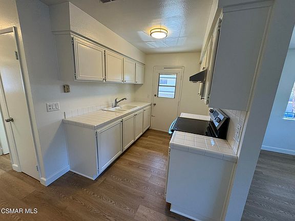 3rd image of 2028 N Avenida Vista Del Monte #4