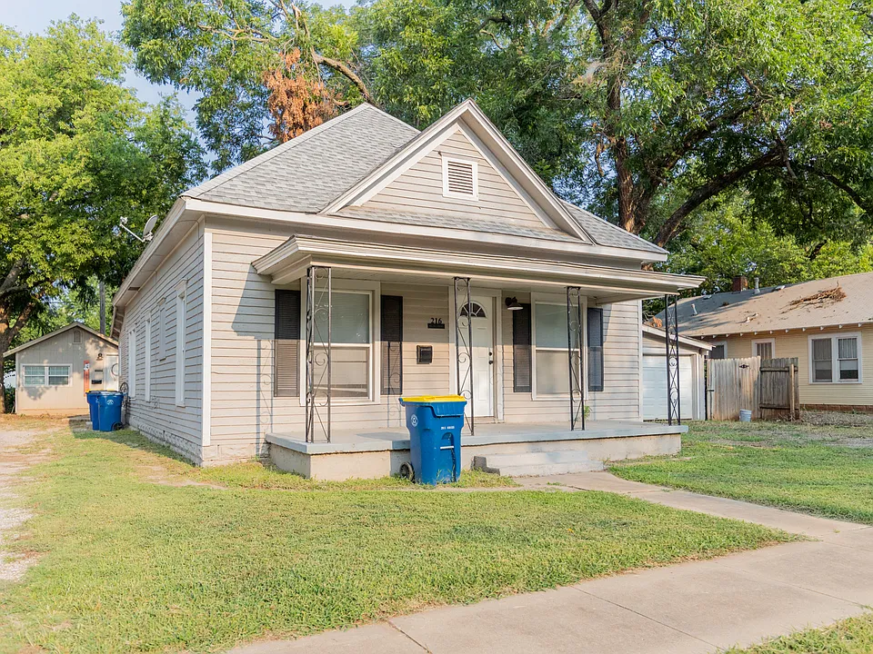 2162 W Lowry St