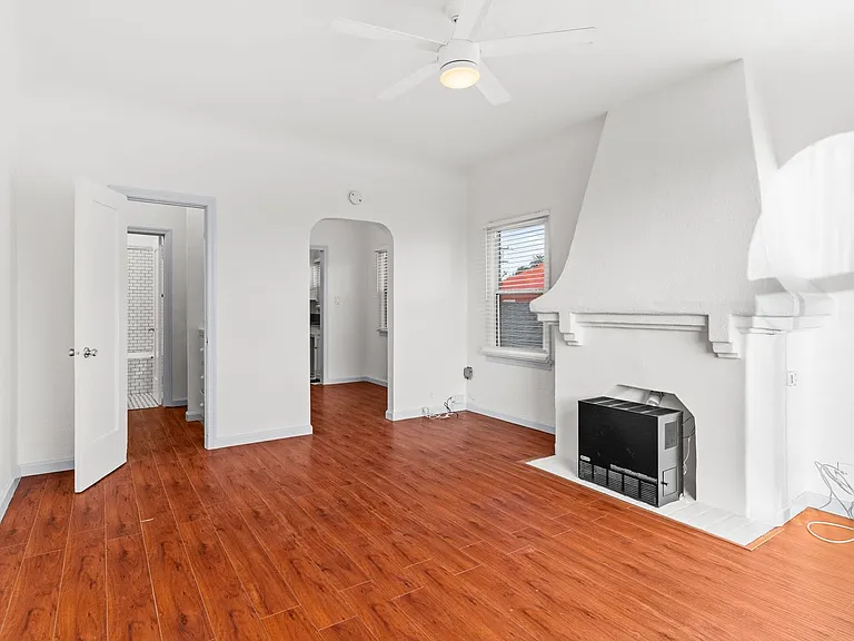 1115 E Broadway — Photo 9