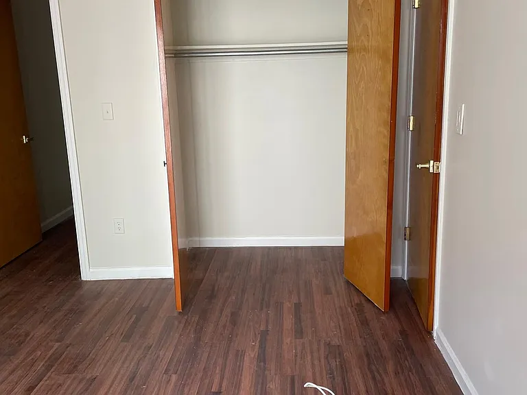 194 Sherman Ave #2 — Photo 11