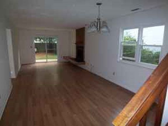 3rd image of 5448 Chatham Hall Dr