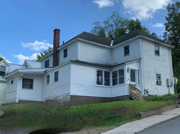 68 Virginia St, Saranac Lake, NY 12983