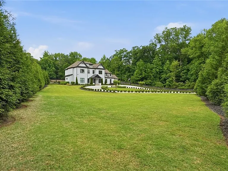 3020 Wallace Rd — Photo 4