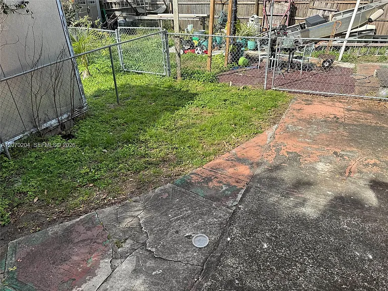 1018 N 17th Ct #2B — Photo 3