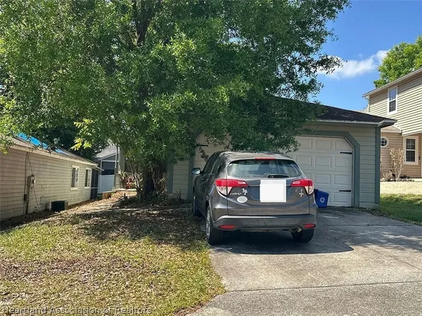 558 Portland Cir, Apopka, FL 32703
