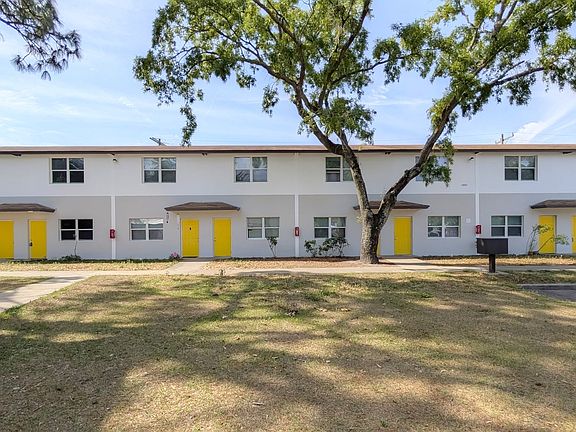 5th image of 2854 Yellow Pine Ct #3-2885