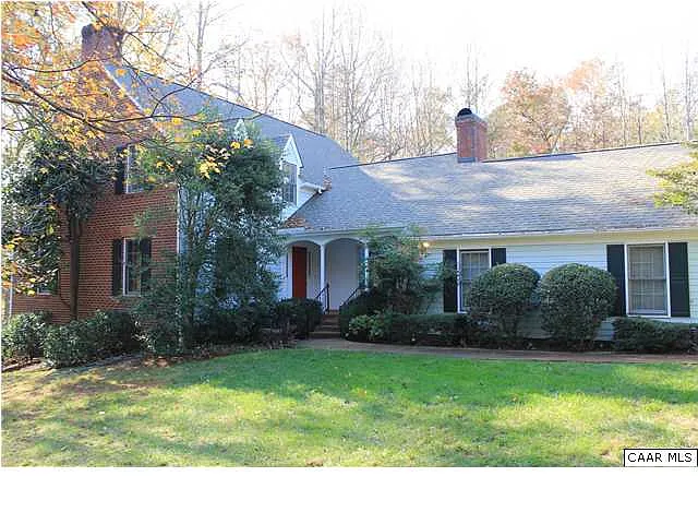 1930 Pheasant Ln photo 1
