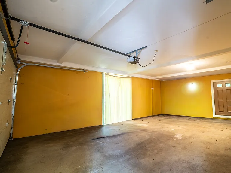61 Carlisle St #61 — Photo 13