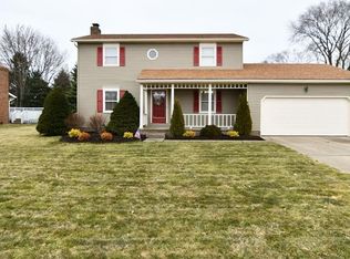1765 Cove St NW, Uniontown, OH