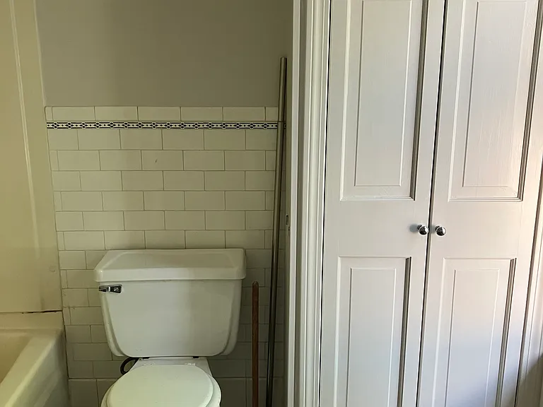 82 Washington Sq #4 — Photo 10