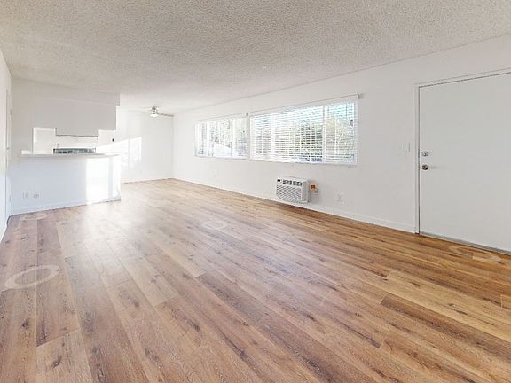 5th image of 1973 S Bedford St #6206