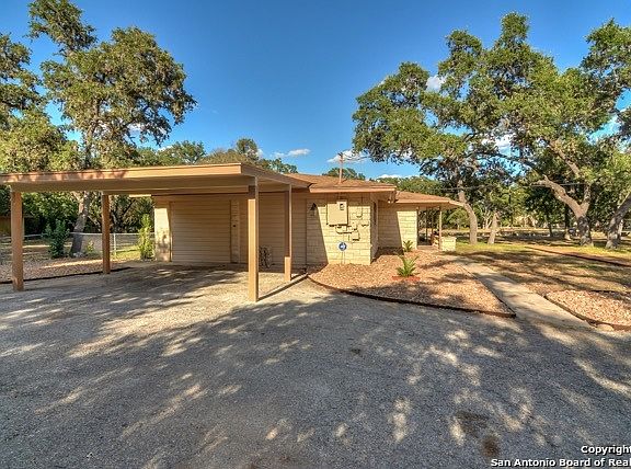 3rd image of 129 Sequoia Dr