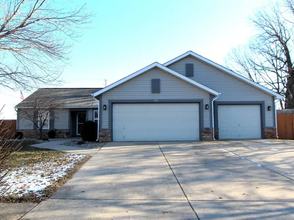 202 Cheshire Ln, Lafayette, IN 47909