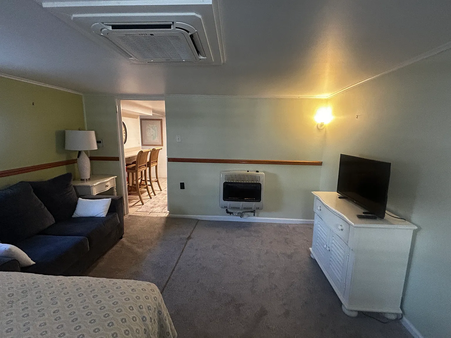 Studio, 500 sqft, $850 — Photo 4