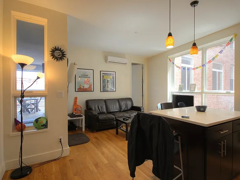 431 Grand St #5D — Photo 6