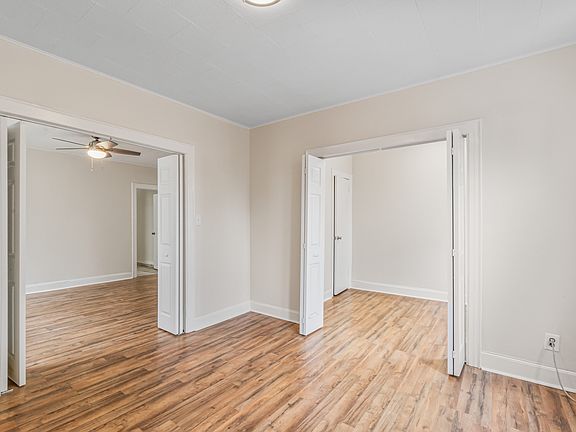 4th image of 50-14 41st St #2