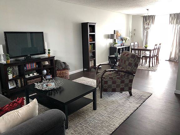 3rd image of 3113 Park Hampton Ct