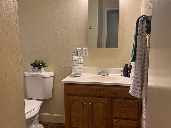2nd image of 1301 Edmonton Ave #4