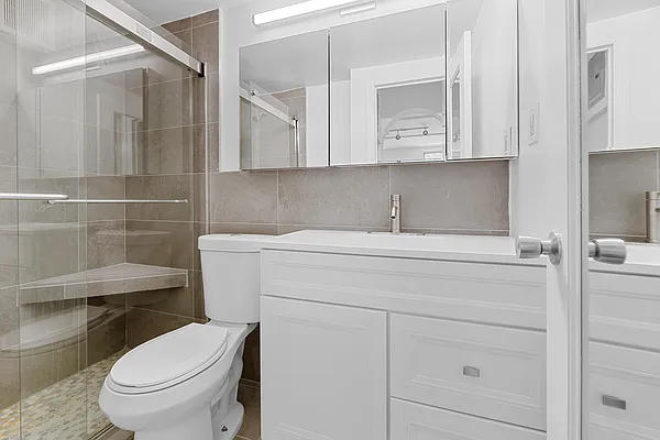 Rented by REAL New York | media 19