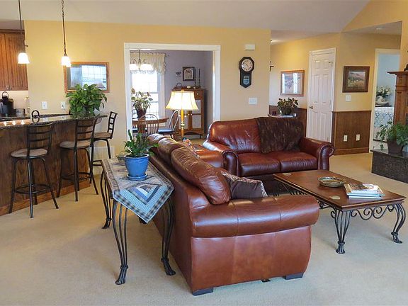 5th image of 105 Oasis Dr