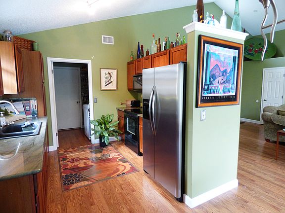 4th image of 633 Remington Oak Dr