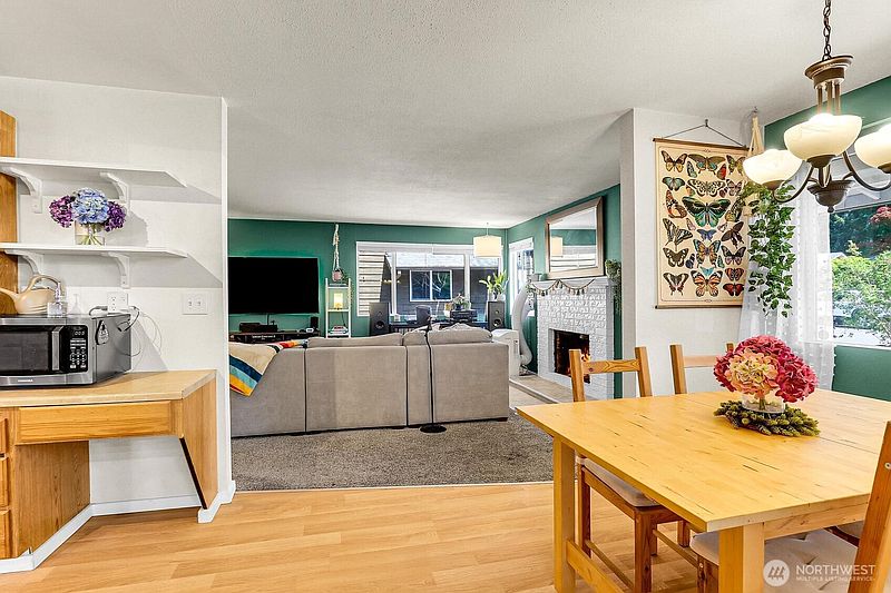3rd image of 17532 24th Avenue SE