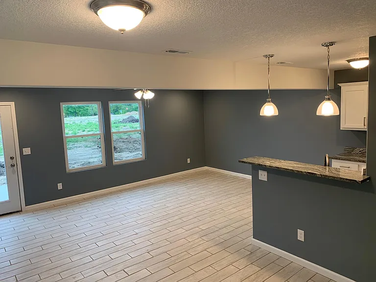 3025 NW Magnolia Ave — Photo 7
