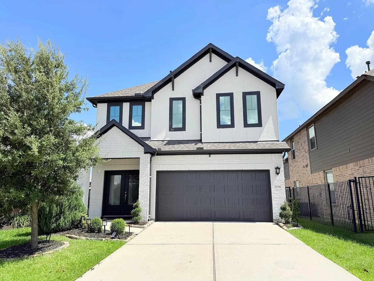 4 bed, 2.5 bath, 2178 sqft, $3,300 — Photo 1