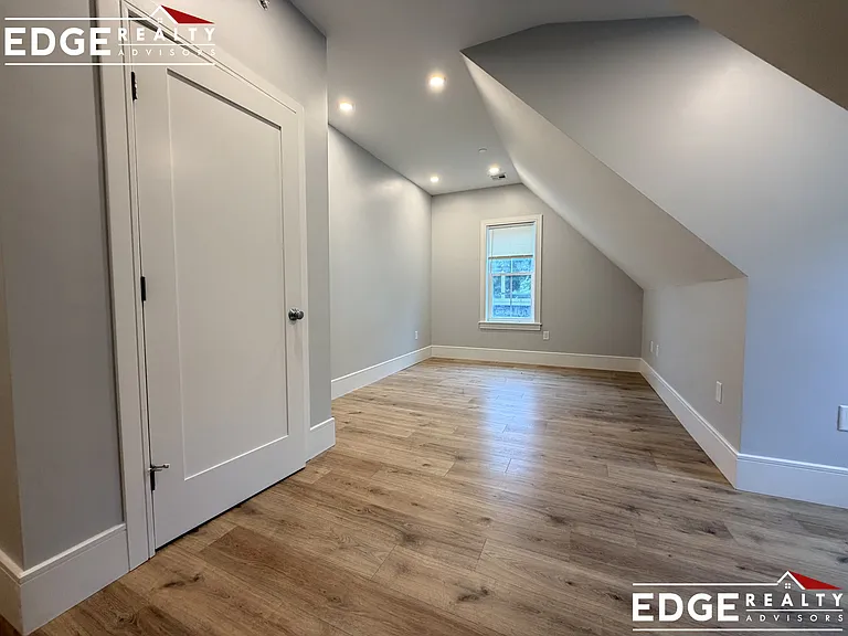 124 Kenrick St #6 — Photo 11