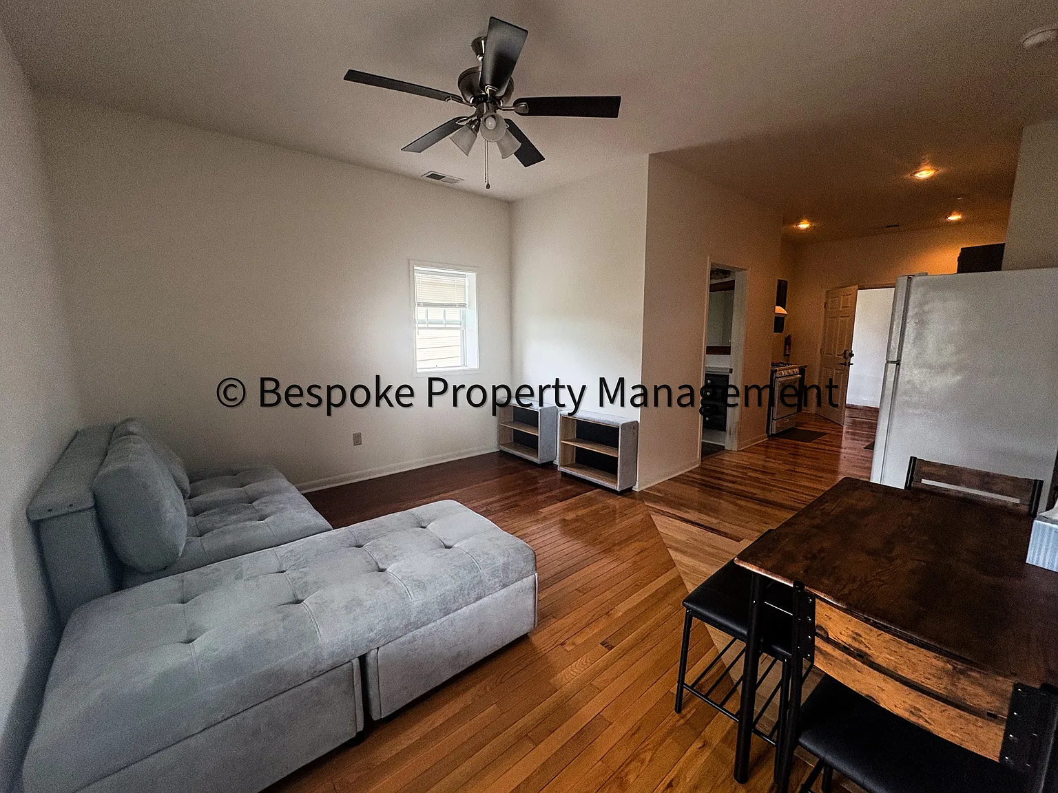 2027 Hamill Avenue - B — Photo 4