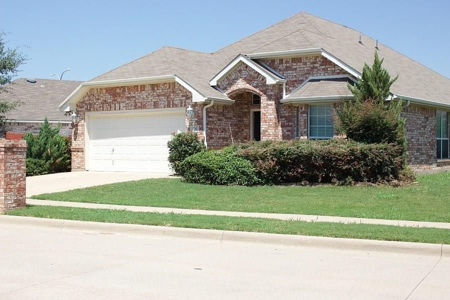 1st image of 3217 Crofton Dr