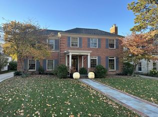7845 Mary Ellen Pl, Wauwatosa, WI 53213
