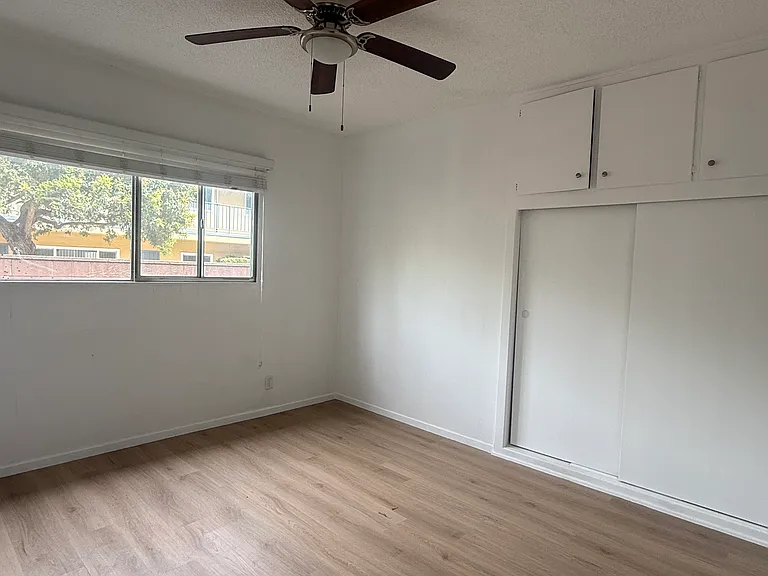 500 E Washington Blvd #9 — Photo 6
