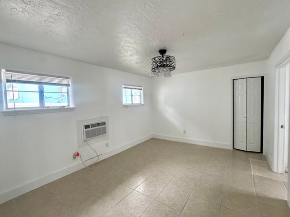 7960 Boca Ciega Dr APT B