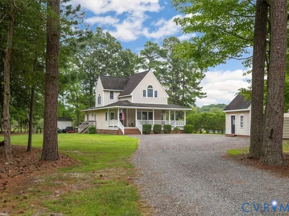 467 Morse Point Rd, Port Haywood, VA 23138
