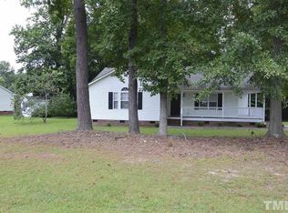 103 S Lakeside Dr, Smithfield, NC 27577