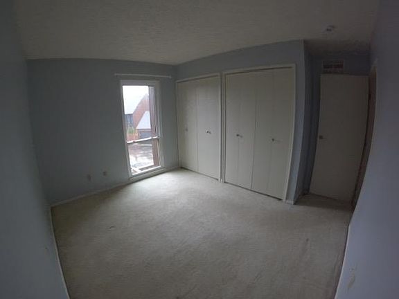 4th image of 4766 Crazy Horse Ln #4766