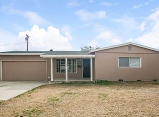 1152 E 7th St, Ontario, CA 91764