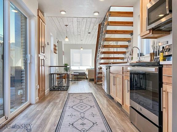 2nd image of 613 E Missoula Ave