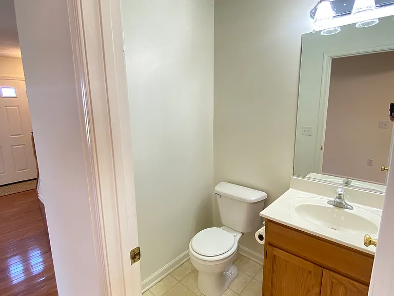 104 Windstone Dr — Photo 11