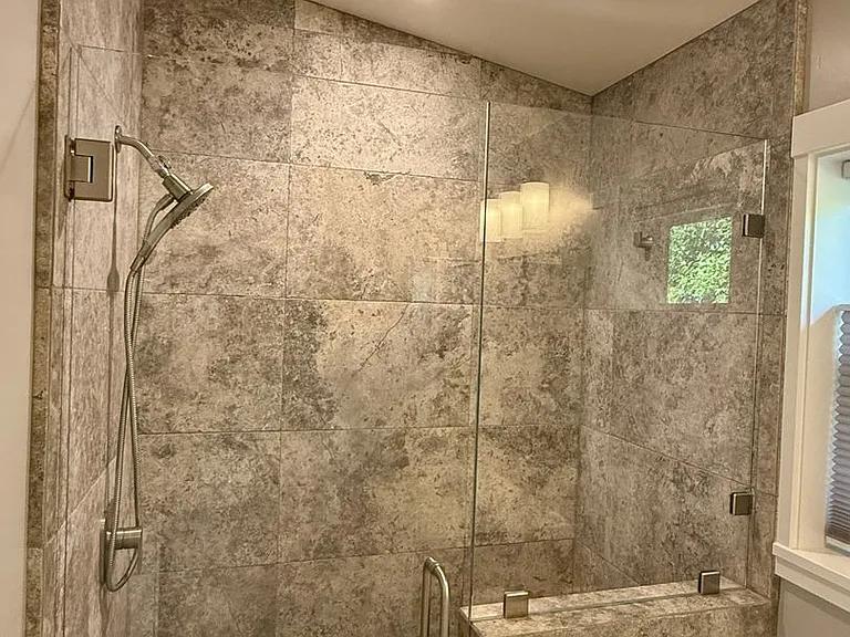 1665 Laurel Ave — Photo 12
